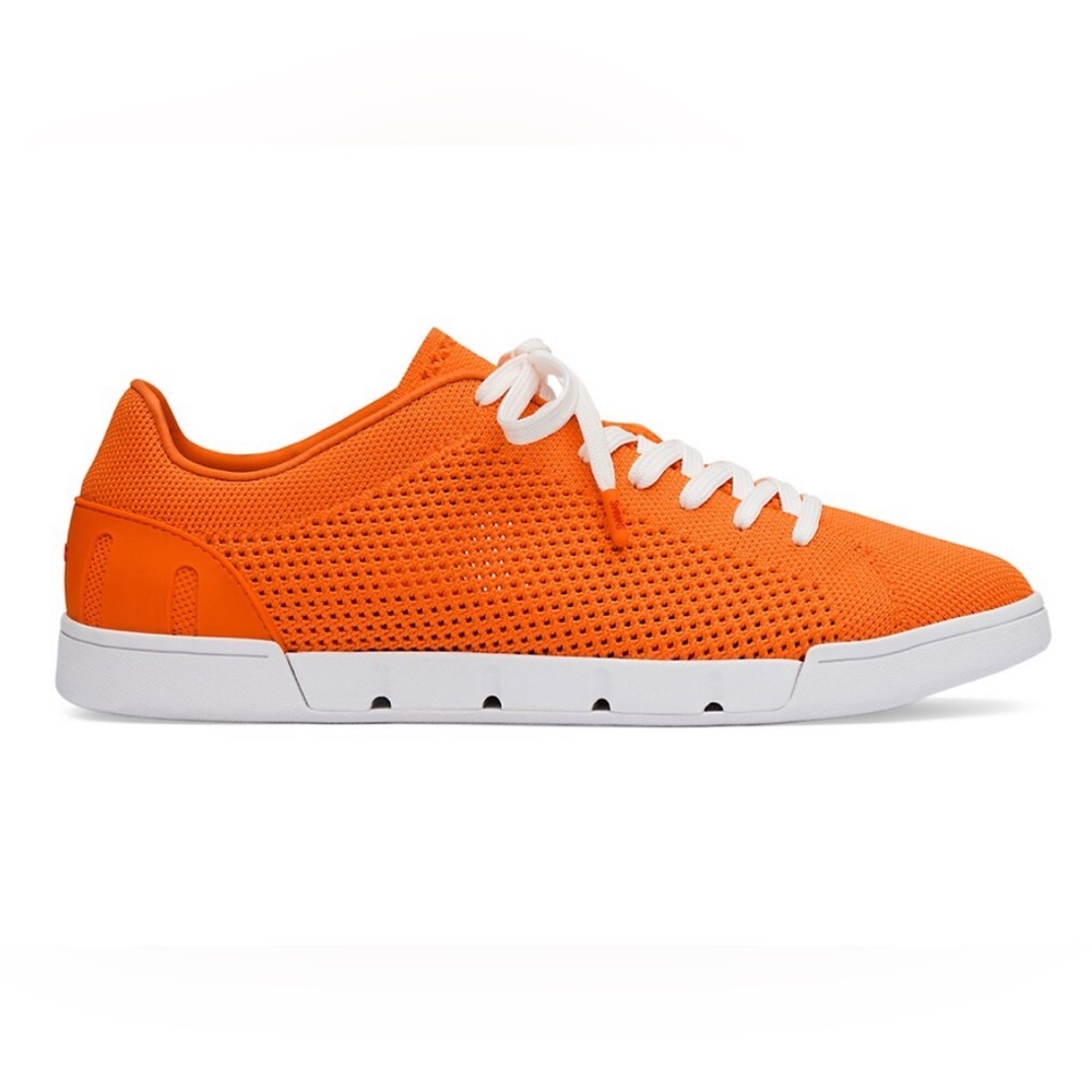 NWT swims breeze knit tennis shoes 11.5